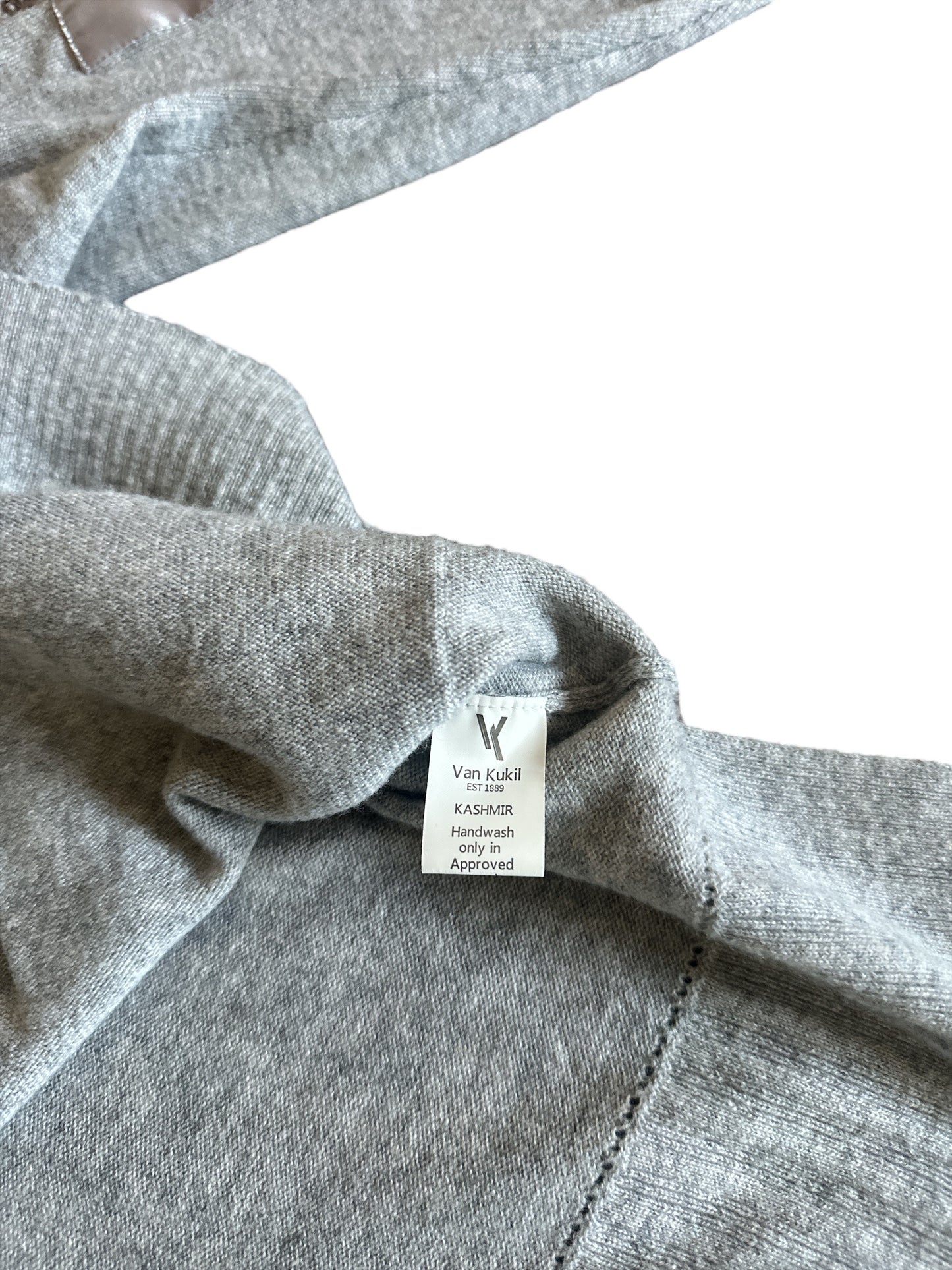 VAN KUKIL Gray Cashmere Cardigan